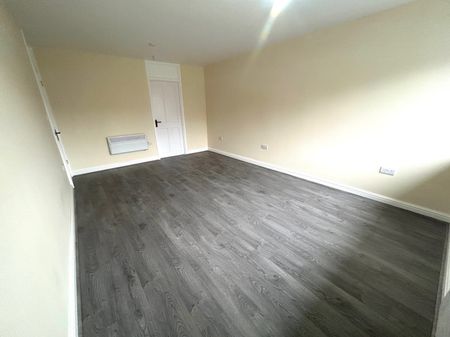 Bickton Close - Photo 2