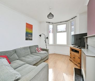 Wycliffe road - Photo 1