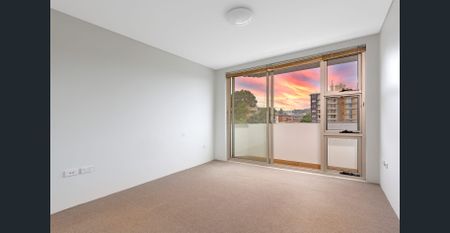 Contemporary Apartment with Ocean Views - Photo 5