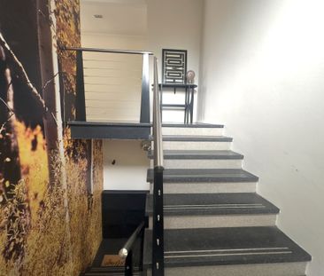 Bondi Beach - Photo 6