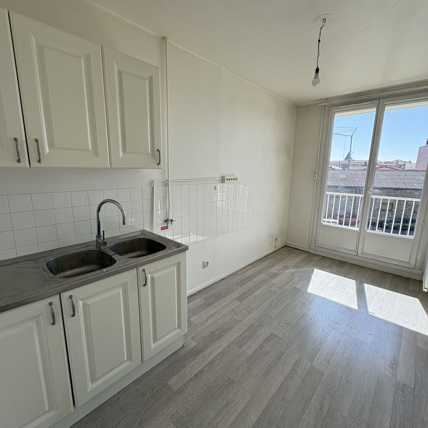 Location Appartement 4 pièces 79m² GERZAT 63360 - Photo 1