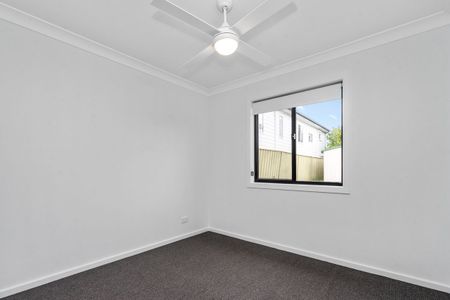 33a Pearce Avenue, Belmont, NSW 2280 - Photo 2