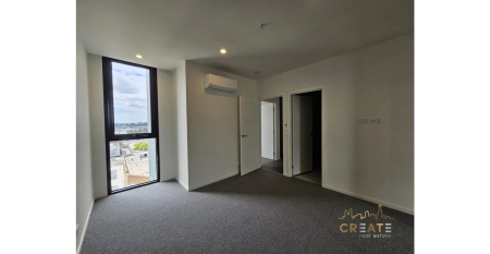 MODERN APARTMENT IN THE HEART OF SUNSHINE - Photo 2