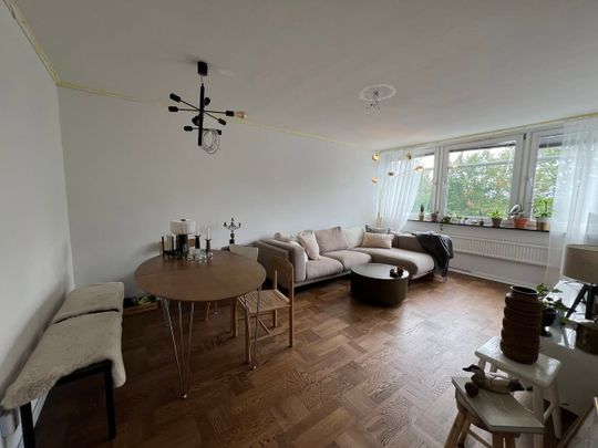 Vedevågslingan, Bandhagen - Photo 1