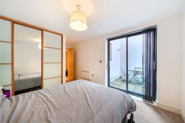 Long Lane, London, SE1 4QA - Photo 1