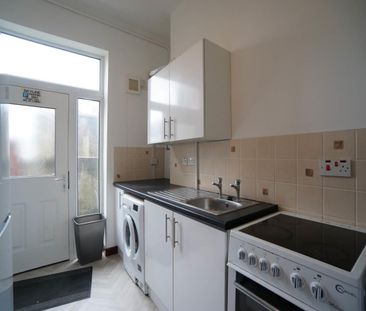 Flat, 48 Holyhead Road - Photo 5