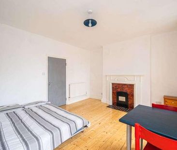 Mornington Crescent, Mornington Crescent, NW1 - Photo 4