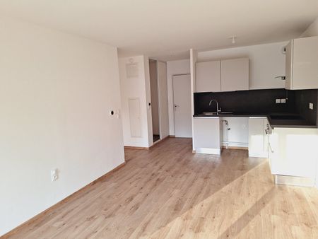 Apartment - Photo 3