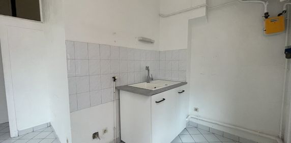APPARTEMENT T2 A LOUER LYON 4EME ARRONDISSEMENT Mairie-Tabareau - Photo 2