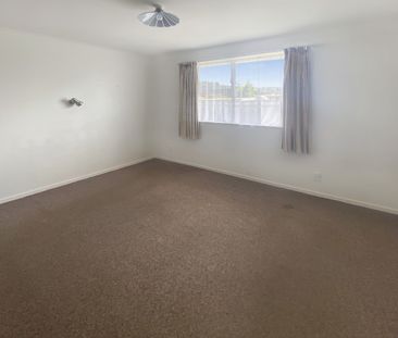 Stokes Valley 2 Bedroom Unit - Photo 6