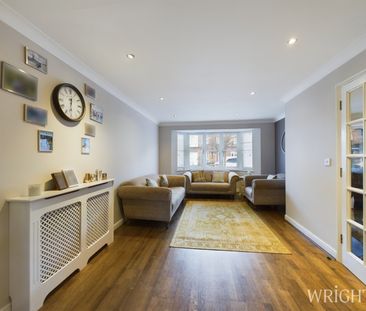 3 bedroom End Terraced House - Purdom Road, Welwyn Garden City - Photo 5