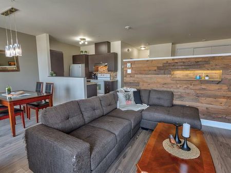 2615 Av. de la Gare - Photo 3