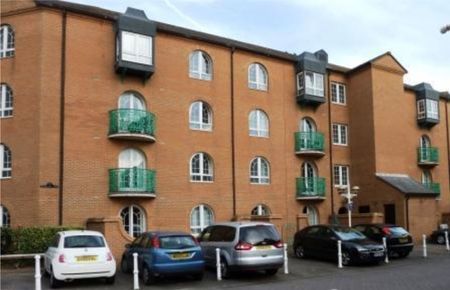 1 Bed Flat, Mariners Quay, BN2 - Photo 2
