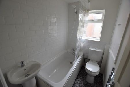 2 Bedroom Terraced To Let - Photo 4
