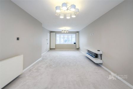 Croham Park Avenue, South Croydon, CR2 7HL - Photo 3