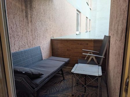 Single Wohnung mit Loggia - Foto 4