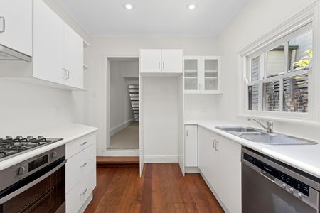 24 Nelson Street, Rozelle NSW 2039 - House For Rent | Domain - Photo 5