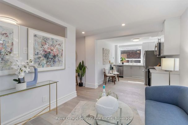 328 Lakeshore Road E #4 - Photo 1