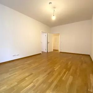Großzügige 2 Zimmer Wohnung - ideal für 2er-WG - am Laurenzerberg zu mieten in 1010 Wien - Photo 3
