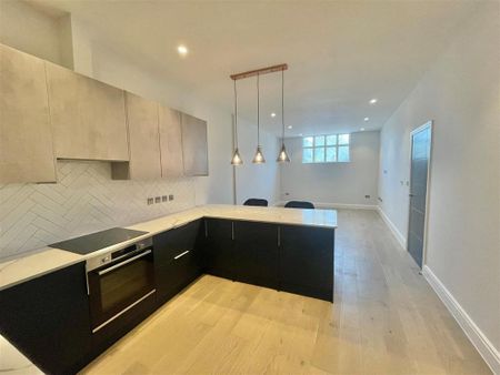 2 bedroom apartment to rent - Photo 5