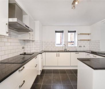 3 bedroom apartment to rent - Photo 2