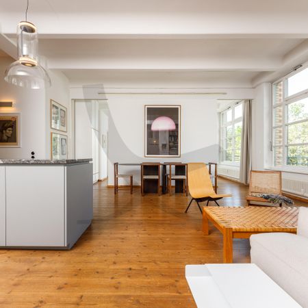 A modernist Escape: Expect the Unexpected - Photo 2