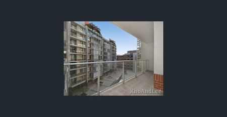 SPACIOUS ONE BED APARTMENT PLUS STUDY - Photo 4