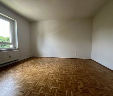 Gemütliches Wohnen: renovierte 2-Zimmer-Wohnung in ruhiger Lage! - Photo 1