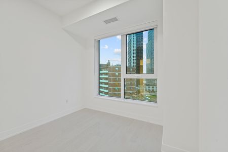 For Lease - 60 Central Park Roadway N/A Unit# 1005, Toronto, Ontario - Photo 3