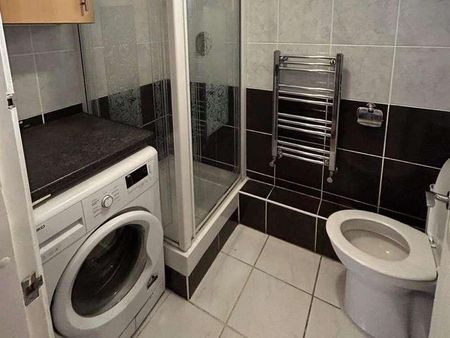 Bucklebury, Bracknell, Berkshire, RG12 - Photo 5