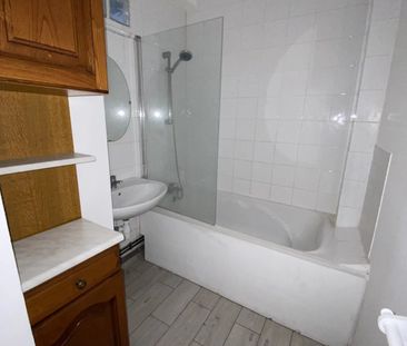 Location Appartement 3 pièces 62m² BOULOGNE SUR MER 62200 - Photo 2