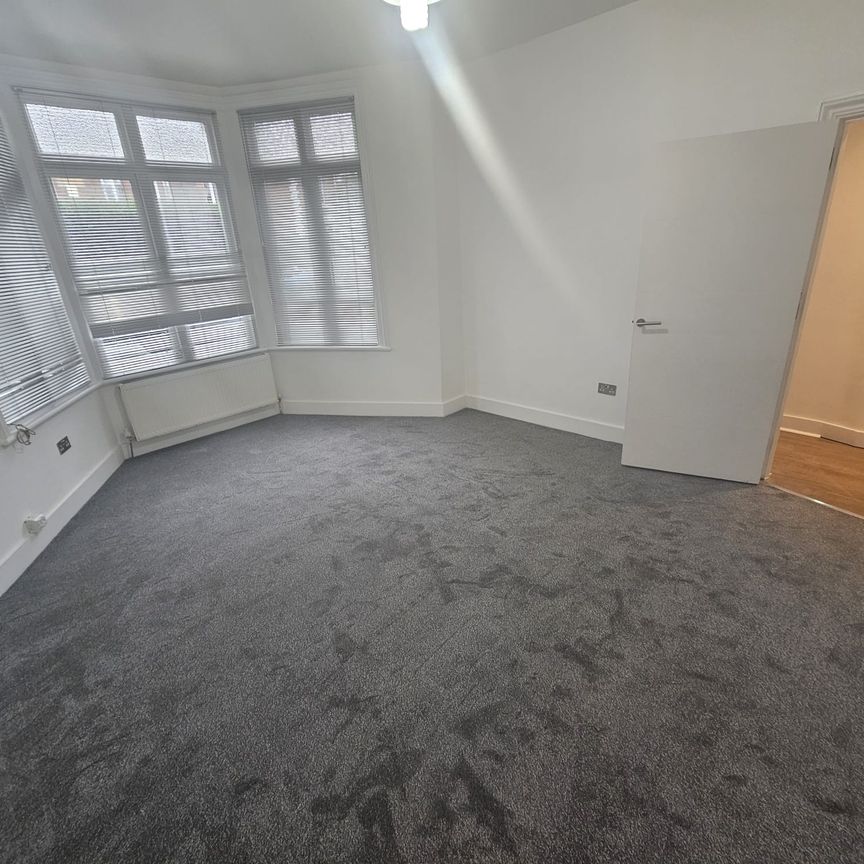 Chichele Road, Willesden Green, NW2 3AN, London - Photo 1