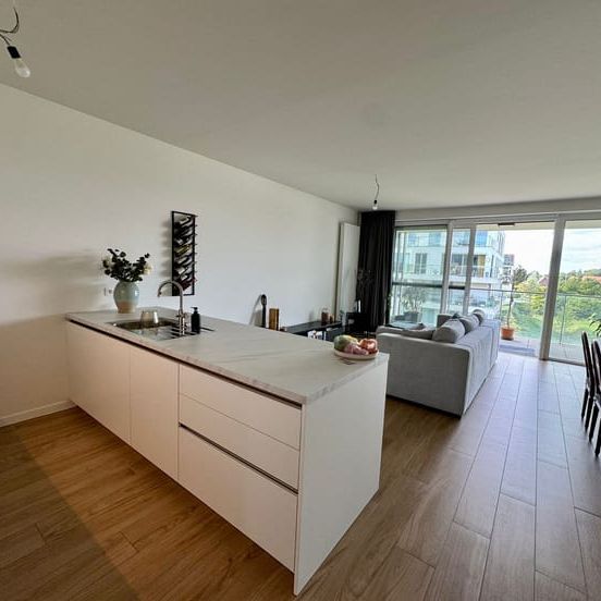 Appartement te huur - Photo 1