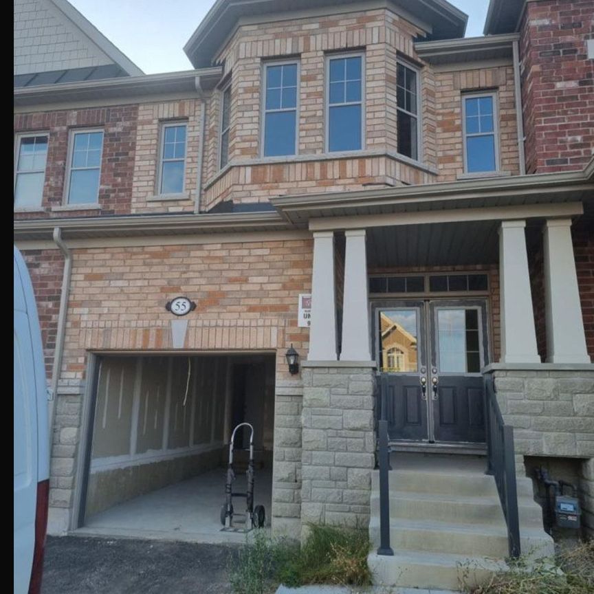 For Lease - 55 Finegan Circle, Brampton, Ontario - Photo 1