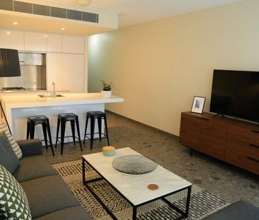 Executive Apartment for Professional Single or Couple - Photo 2