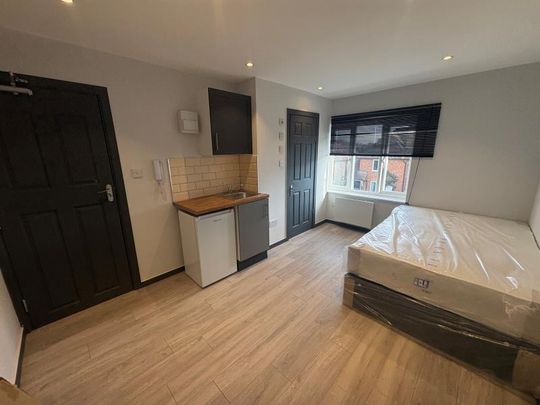 6 bedroom house share to rent - Photo 1