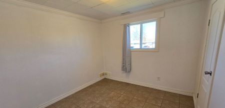 For Lease - 41 Essa Road Unit# 2, New Tecumseth, Ontario - Photo 3