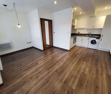 Park Crescent, LU1 - Photo 4