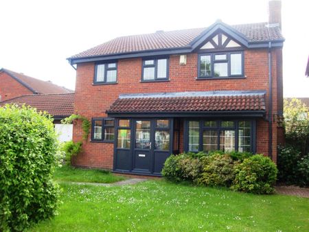 Milford Grove, Monkspath, Solihull B90 4LU - Photo 2