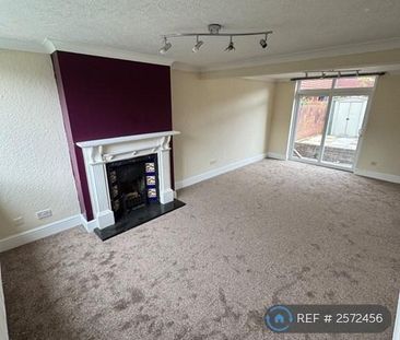 4 bedroom end of terrace house to rent - Photo 4