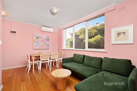 TICKLED PINK IN THIS PERFECT ONE BEDROOM APARTMENT! - Photo 2