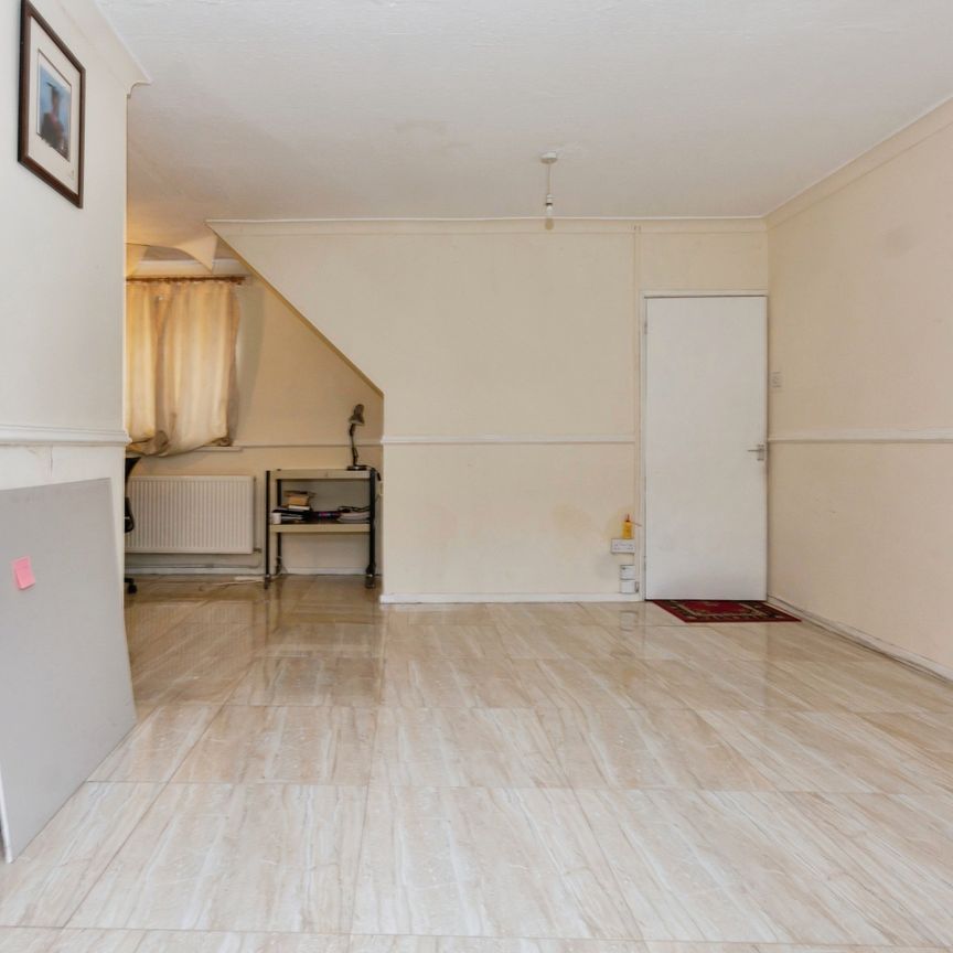 Sisefield Road, Birmingham, B38 - Photo 1