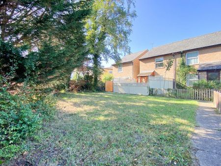 1 bedroom terraced house to rent - Photo 4