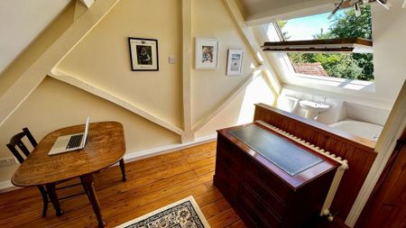 3 bedroom semi-detached house to rent - Photo 2