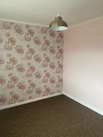 2 bedroom townhouse to rent - Photo 2