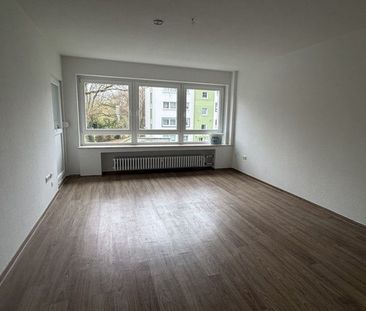 Perfekte Lage und bezugsfertig renoviert: barrierearme 3-Raum-Wohnu... - Foto 1
