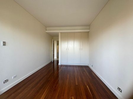 UNIQUE PROPERTY WITH FANTASTIC OCEAN VIEWS - Photo 4