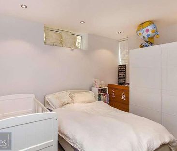 Lily Court, Holden Road, Woodside Park, London, N12 - Photo 4