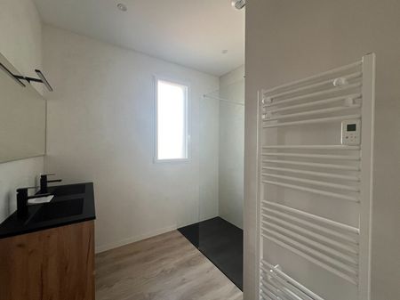 Location maison 5 pièces, 120.00m², Saint-Vincent-sur-Jard - Photo 2