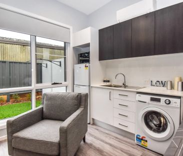 Low Maintenance Fully Furnished - Photo 6